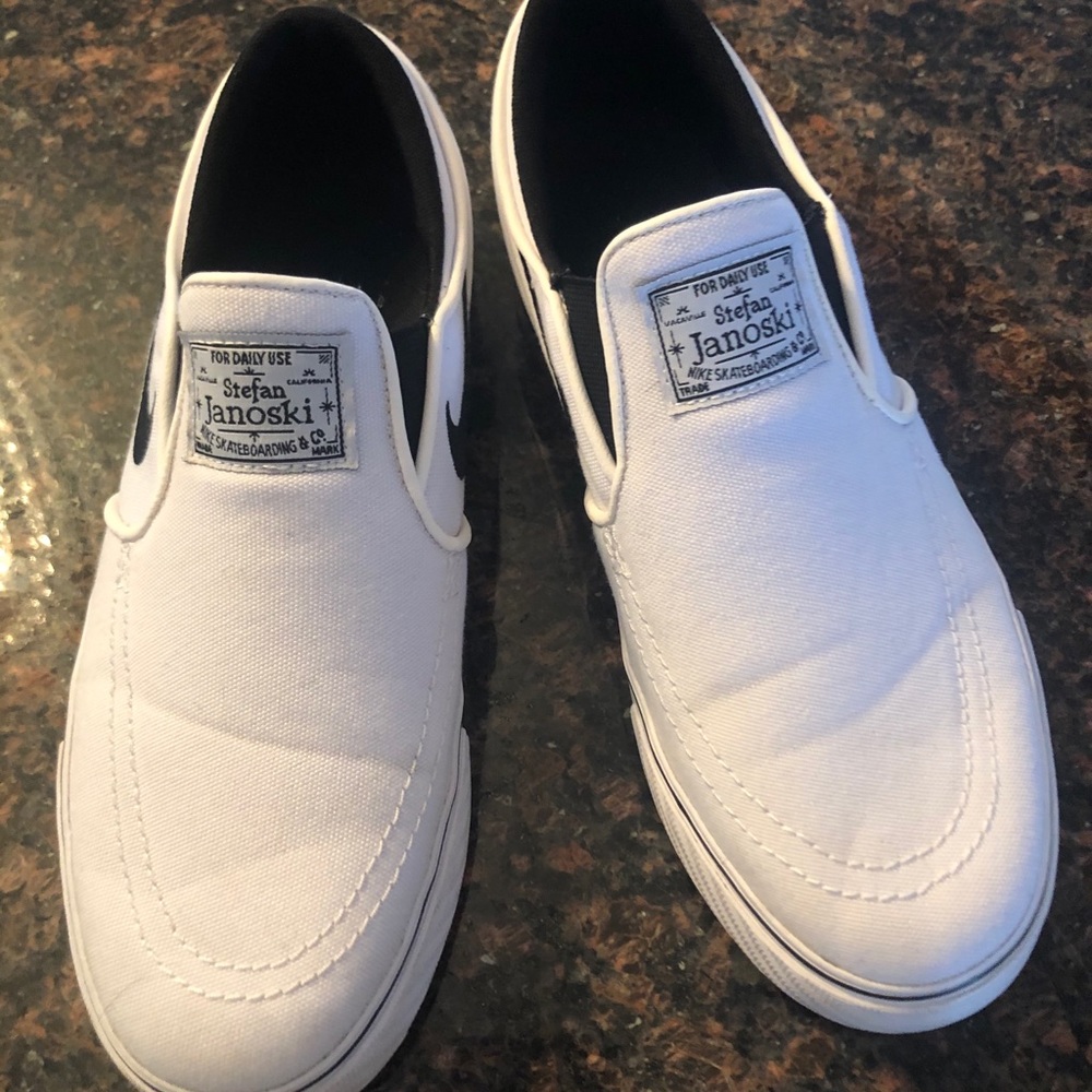 SOLD❗️Stefan Janoski Nike Sneakers - Picture 1 of 6